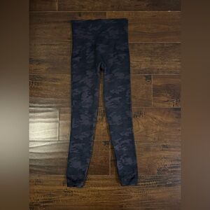 Women’s Spanx Camo Leggings Small